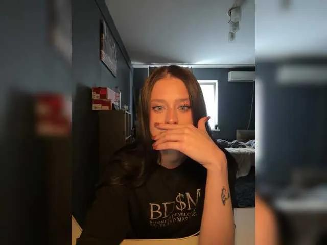 Offline wowitsbarb1e on BongaCams