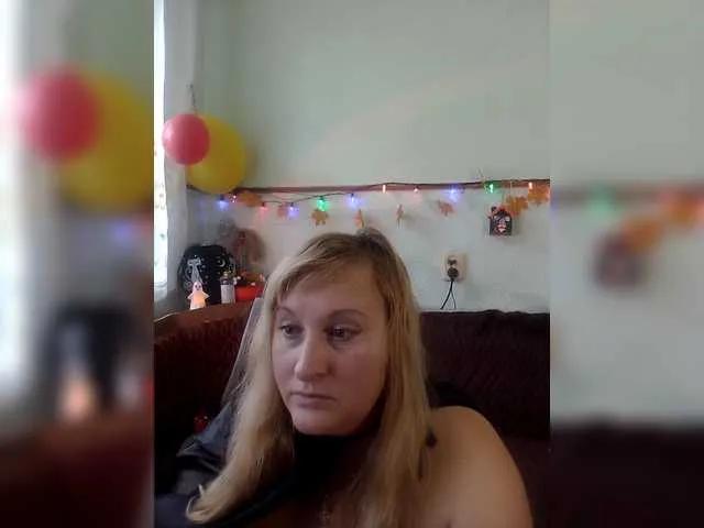 Offline XHelenaX99 on BongaCams