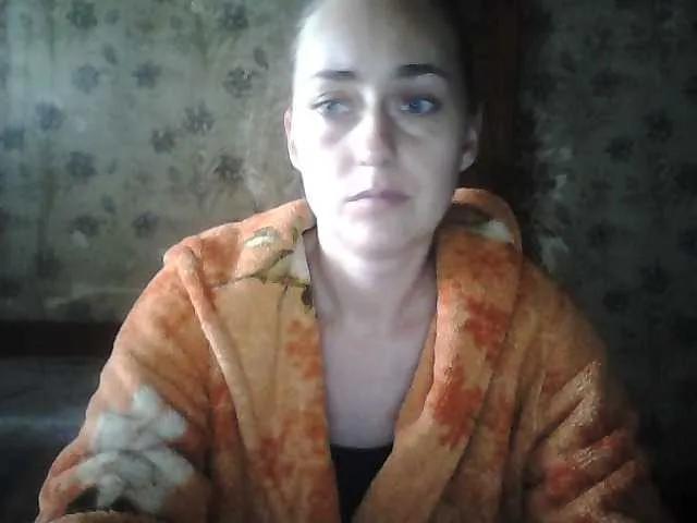 Offline Yana36 on BongaCams