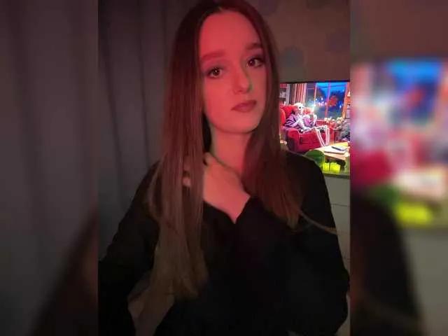 Freechat ymnichka on BongaCams