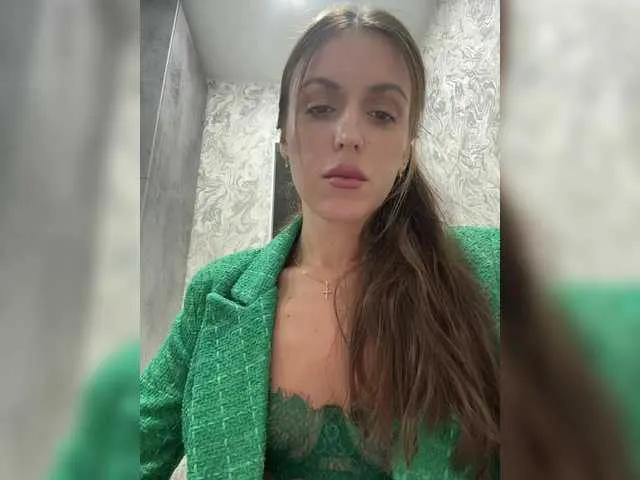 Offline Zarina888 on BongaCams