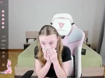 Freechat adelina_cowell on Chaturbate