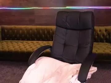 Freechat amellymillyy on Chaturbate