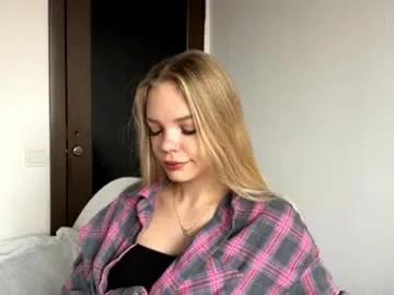 argeliaboivin — Goal: sexy play with hair <3 Hi, my name is Amelia^^^ I'm a #newbie and this is my first day #shy #nonude #18 #blonde girl [0 tokens remaining]