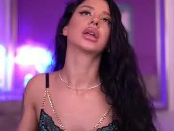 Freechat arinarhodes on Chaturbate