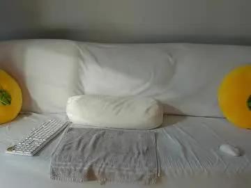 Freechat bella_hot77 on Chaturbate