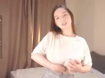 Freechat charmainepenny on Chaturbate