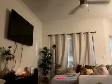 Freechat cherrybaby690 on Chaturbate