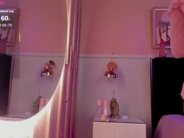 chloe_watson_ — GOAL: Massage boobs close to cam  [156 tokens remaining] Hello, how are you today, look, my pvt includes oil show, cum show, semen, sensual dance and blowjob. The extras are riding anal plug, squi