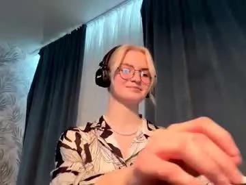 cindiwittner — Show my belly #18 #new #cute #young #shy [11 tokens remaining]