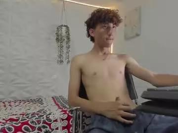 Freechat darkknightx01 on Chaturbate