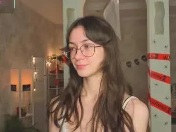 Freechat defeded_lovee on Chaturbate