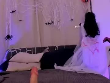 Freechat divine_madness on Chaturbate