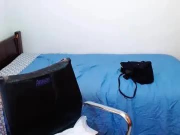 Freechat eren_mikasa on Chaturbate