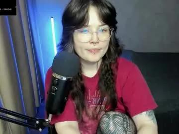 Freechat hell_hotline on Chaturbate