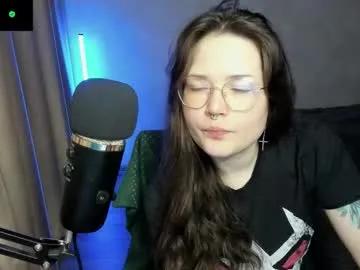 Freechat hell_hotline on Chaturbate