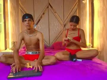 Freechat hotcouple_222 on Chaturbate