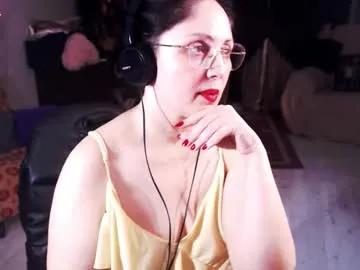 Freechat imperatrizasado on Chaturbate