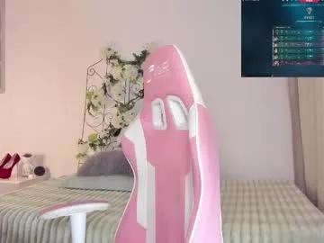 Freechat jiggly_ on Chaturbate