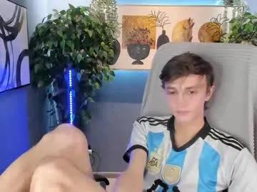 john_weasley — (   )  Fountain of hot cum  #gay #cum #twink #men [1234 tokens remaining]