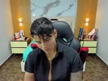 Freechat karolandluna on Chaturbate