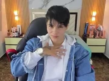 Freechat karolandluna on Chaturbate