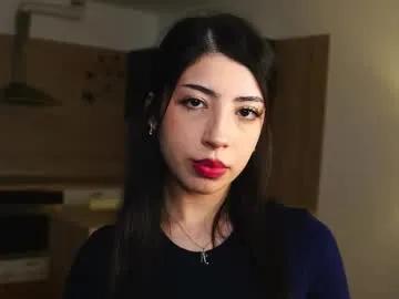 Freechat kindraevert on Chaturbate