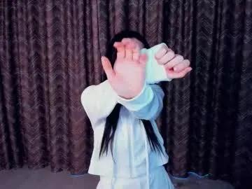 Freechat kindraevert on Chaturbate