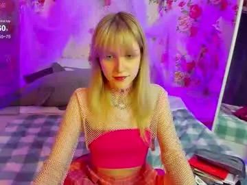 Chaturbate kisschristie__ is Freechat kisschristie__ — Goal: I oil and spank ass #puffynipples #18 #new #blonde #young - Next Goal: I sit on your face