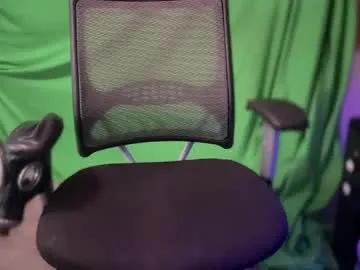 Freechat korruptedbymewmew on Chaturbate