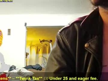 Freechat korruptedbymewmew on Chaturbate