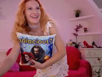 Freechat ladybigsmile on Chaturbate