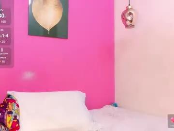 Freechat littleebonymommy on Chaturbate