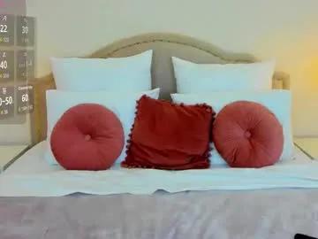 Group lorasaint on Chaturbate