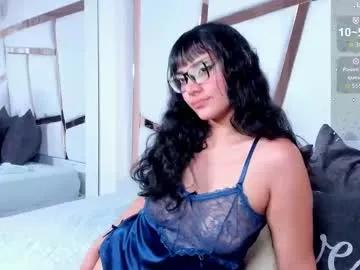 Freechat lucyluy on Chaturbate