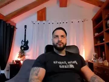 Freechat max_dic1 on Chaturbate