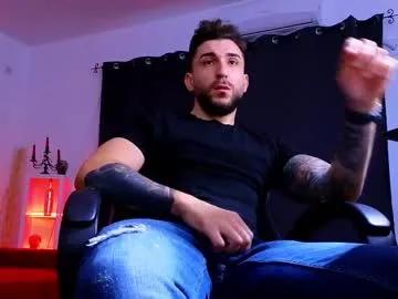 Freechat mightyaaron on Chaturbate