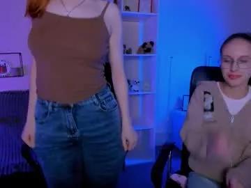 Freechat mona_cloud on Chaturbate