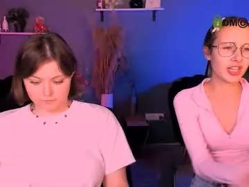 Freechat mona_cloud on Chaturbate