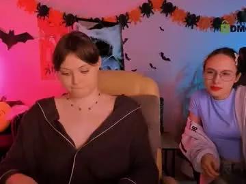 Freechat mona_cloud on Chaturbate