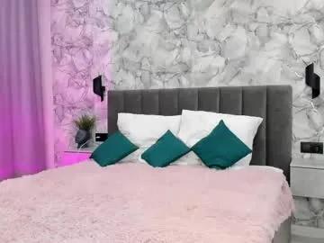 Away paradi_se on Chaturbate