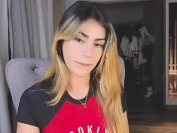 Freechat pinkilola on Chaturbate