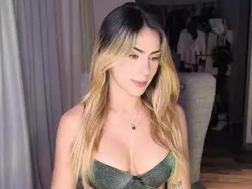 Freechat pinkilola on Chaturbate