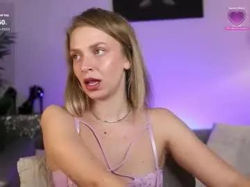 Freechat qwennx on Chaturbate