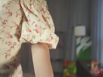 rosellegaeta — Hello i`m Elsa, i`m #18 #teen #new #shy #natural   goal:  panty tease  [222 tokens remaining]