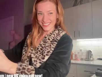 Private saraloverays on Chaturbate