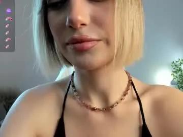 Freechat sarilit on Chaturbate