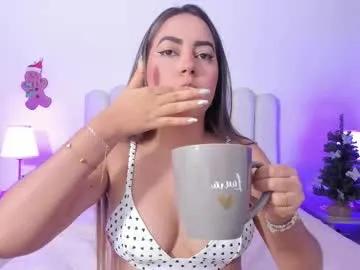 sofiebunnie — GOAL: get naked + sexy in lotion [84 tokens remaining] Welcome to my room! #slave #cute #submissive #bignipples #c2c