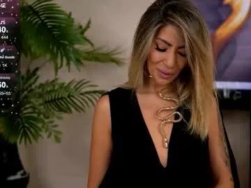 sophiapotts — Bring your umbrella, it's about to get WET!  - Multi Goal: Let's go for a RODEO RIDE 2gether  [818 tokens left] #fuckmachine #mature #squirt #milf #daddy