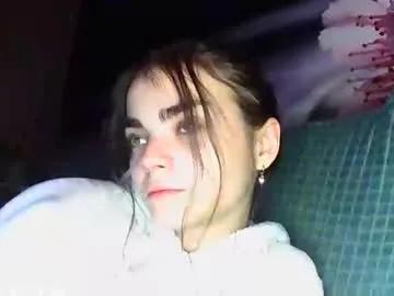 Freechat sophiesuvi on Chaturbate